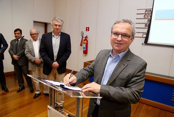 2017_assinatura_convenio_instituto_renova_00